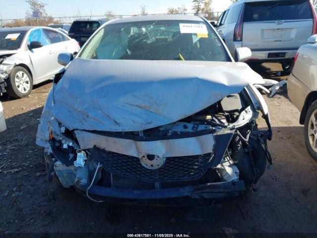 Toyota Corolla Le Image 4