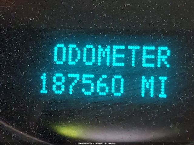 Chevrolet Silverado 1500 Ltz Image 2