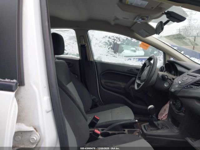 Ford Fiesta S Image 8