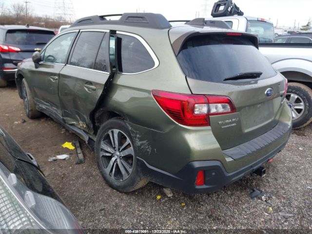 Subaru Outback 2.5i Limited Image 11