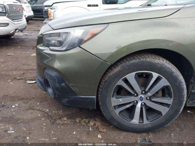 Subaru Outback 2.5i Limited Image 2