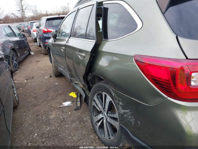 Subaru Outback 2.5i Limited Image 6
