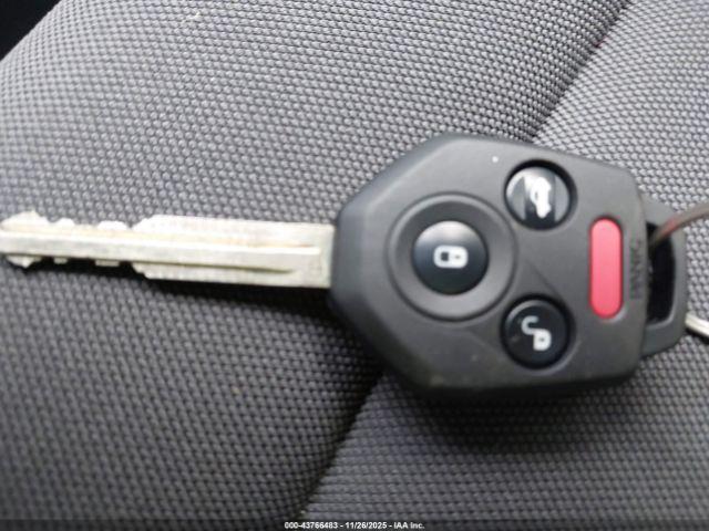 Subaru Impreza Base 5-door Image 9