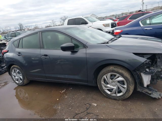 Subaru Impreza Base 5-door Image 11