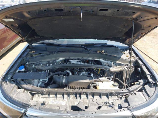 Ford Explorer Platinum Image 6