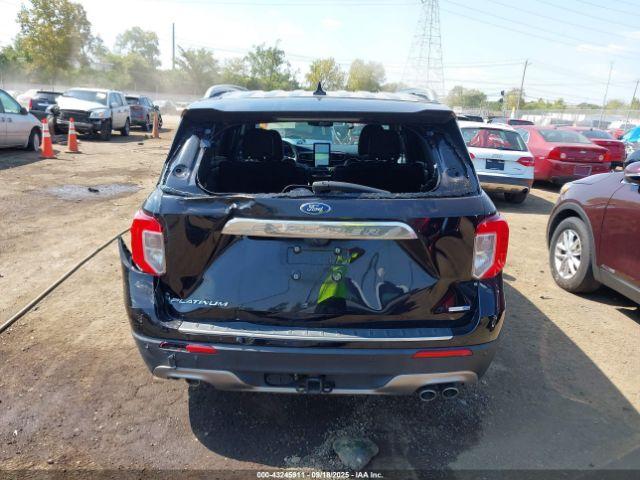 Ford Explorer Platinum Image 17