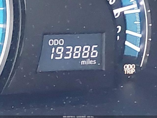 Toyota Camry Xle Image 2