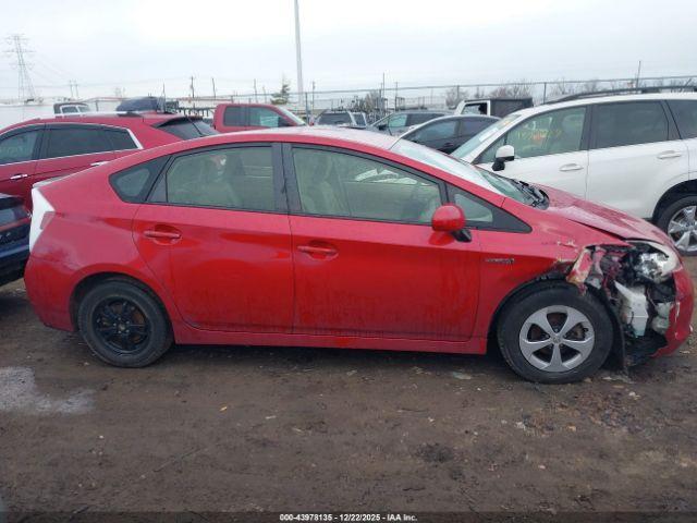 Toyota Prius Two Image 6