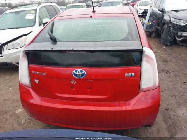 Toyota Prius Two Image 13