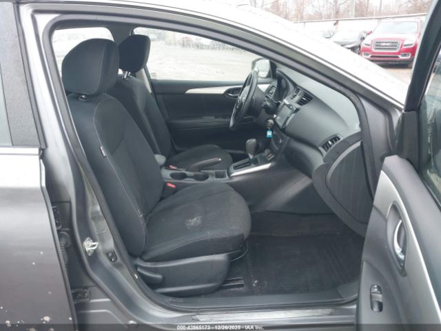 Nissan Sentra S Image 2