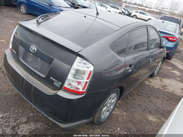 Toyota Prius Image 2