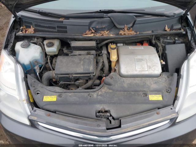 Toyota Prius Image 11