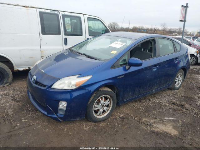 Toyota Prius Two Image 2