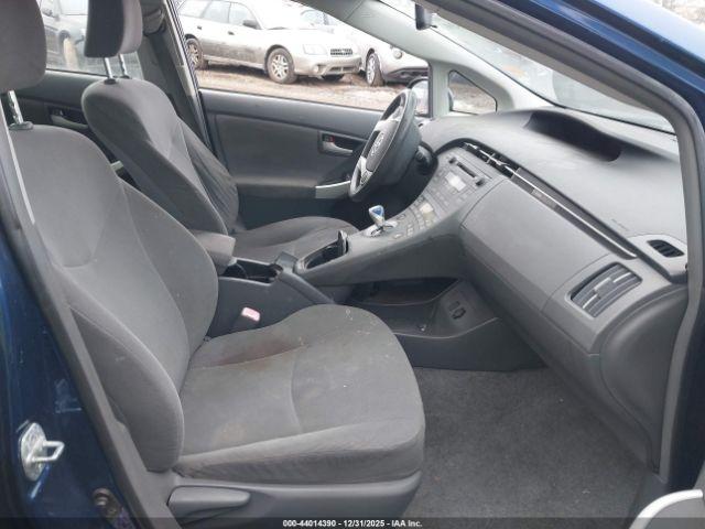 Toyota Prius Two Image 3