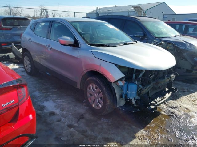 Nissan Rogue S Image 1