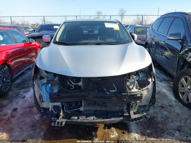 Nissan Rogue S Image 9