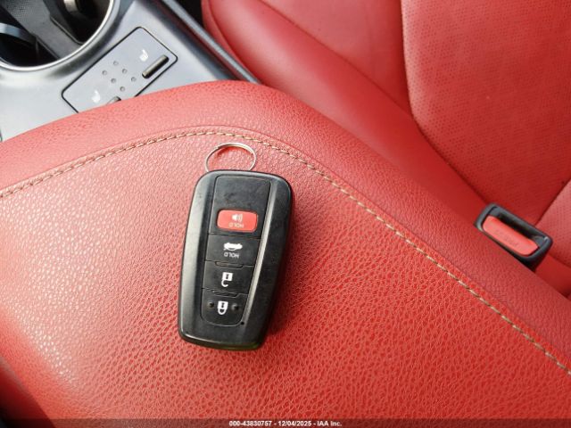 Toyota Camry Xse Image 8