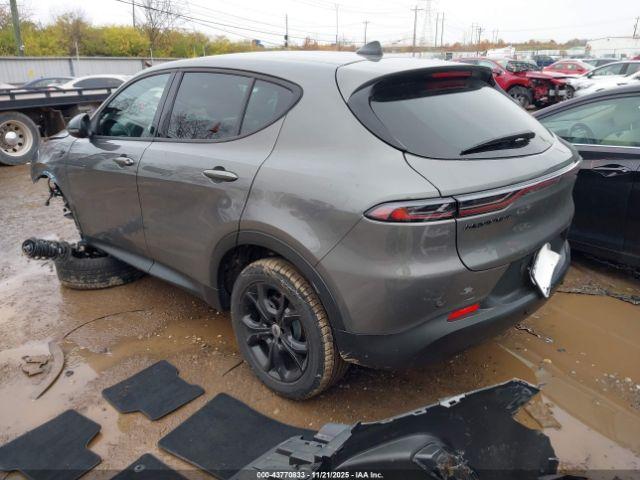 Dodge Hornet Gt Awd Image 6