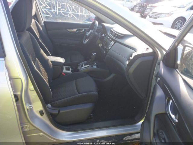 Nissan Rogue S Image 3