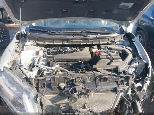 Nissan Rogue S Image 8