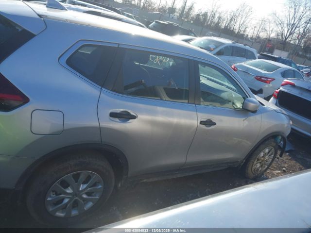 Nissan Rogue S Image 11