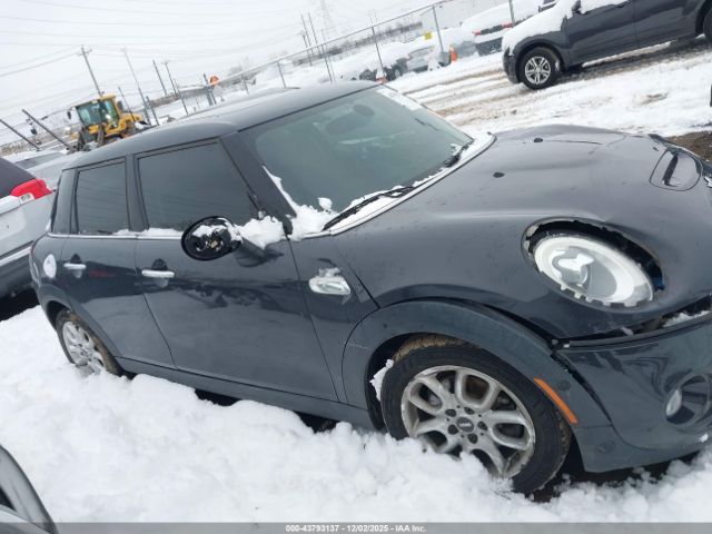 MINI Hardtop Cooper S Image 2