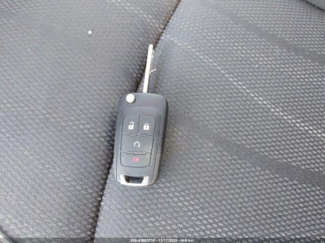 Chevrolet Sonic Lt Auto Image 11