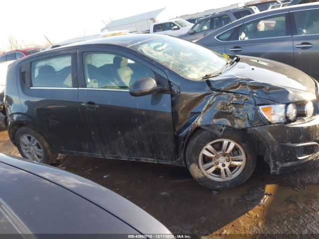 Chevrolet Sonic Lt Auto Image 4