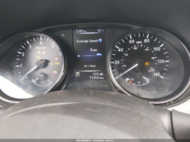 Nissan Rogue Sv Image 2