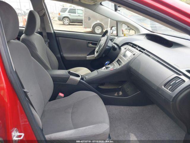 Toyota Prius Two Image 14