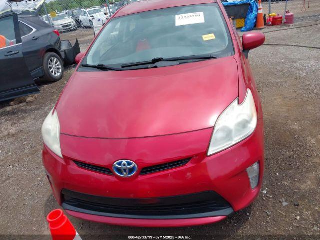 Toyota Prius Two Image 7