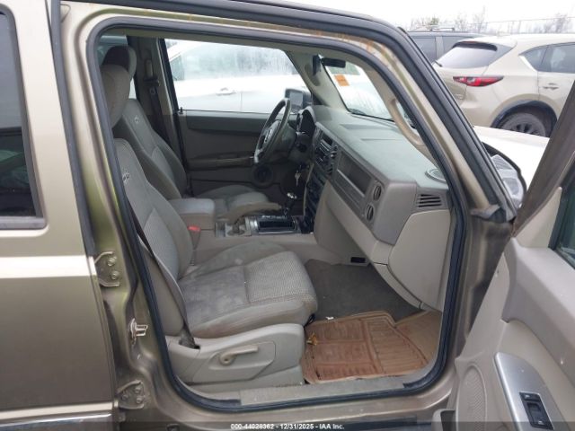 Jeep Commander Image 10