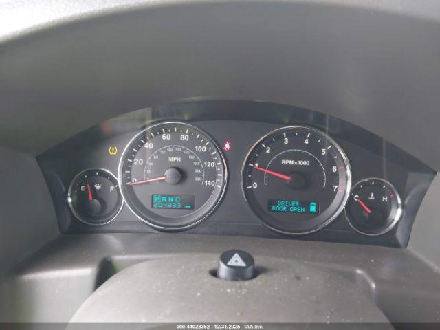 Jeep Commander Image 6