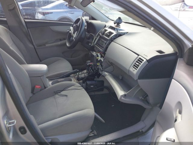 Toyota Corolla Le Image 8