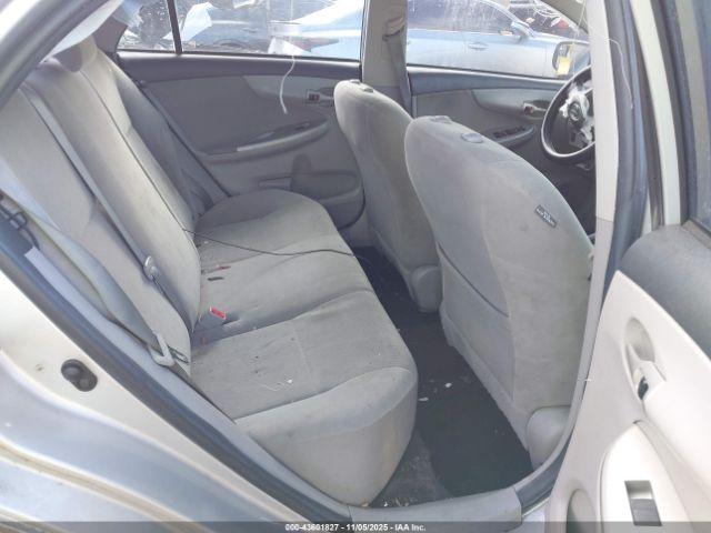 Toyota Corolla Le Image 9