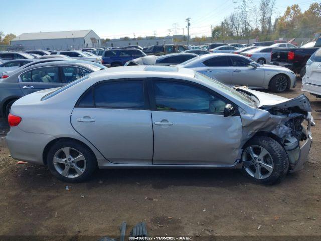 Toyota Corolla Le Image 2