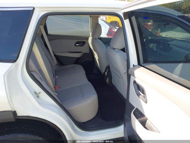 Nissan Rogue Sv Fwd Image 7