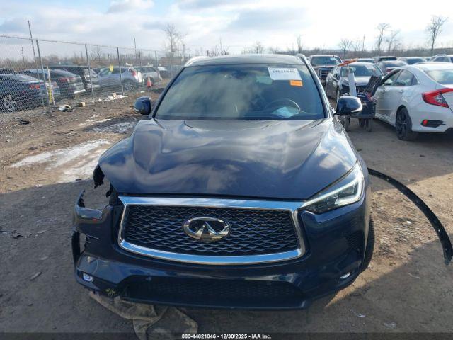 INFINITI Qx Essential Image 12