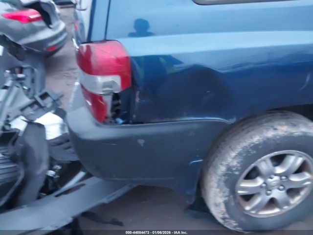 Toyota Highlander V6 Image 8