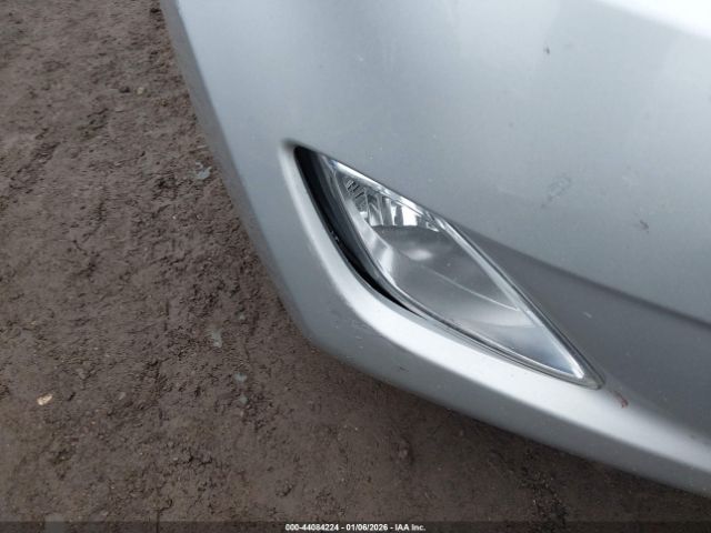 Hyundai ELANTRA Image 3