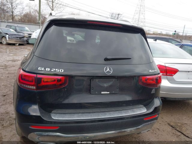 Mercedes-Benz GLB 4matic Image 12