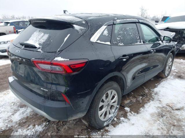 Ford Escape Active Image 9