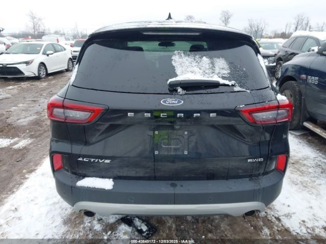 Ford Escape Active Image 5