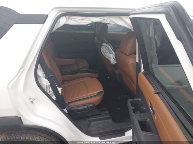 Nissan Pathfinder Platinum 4wd Image 3