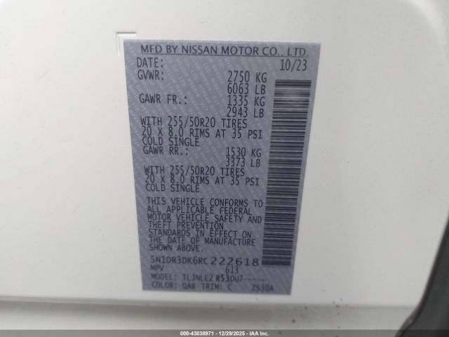 Nissan Pathfinder Platinum 4wd Image 5