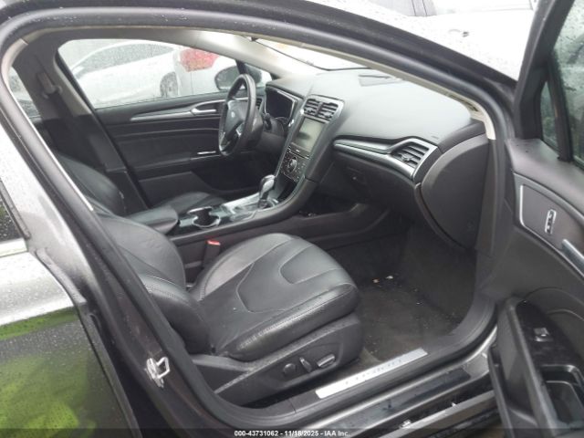 Ford Fusion Titanium Image 5