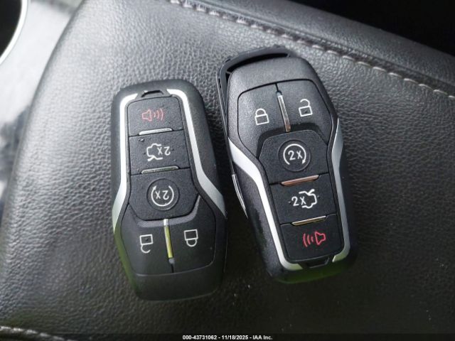 Ford Fusion Titanium Image 7