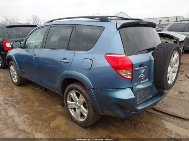 Toyota RAV4 Sport V6 Image 2
