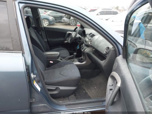 Toyota RAV4 Sport V6 Image 4