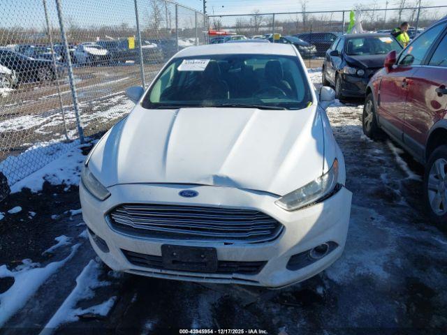 Ford Fusion Se Image 7